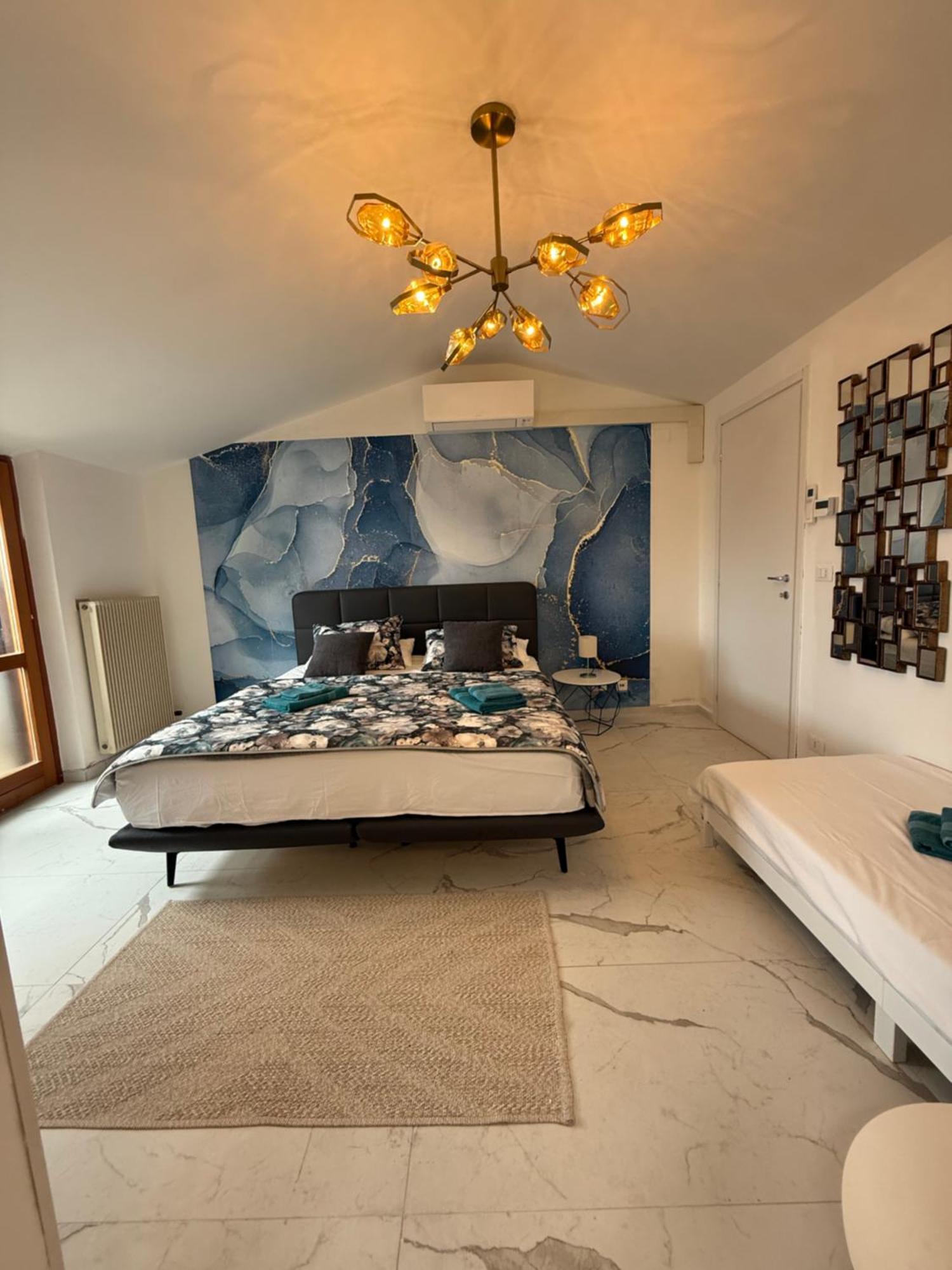 Apartment Mit Meerblick Am Costa Azzura *